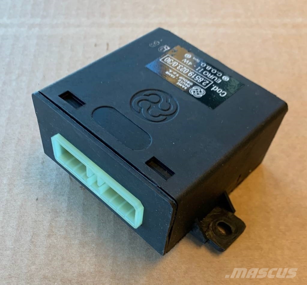 Lamborghini R4 Control unit 2.8519.023.0/30 used Elektroonikaseadmed