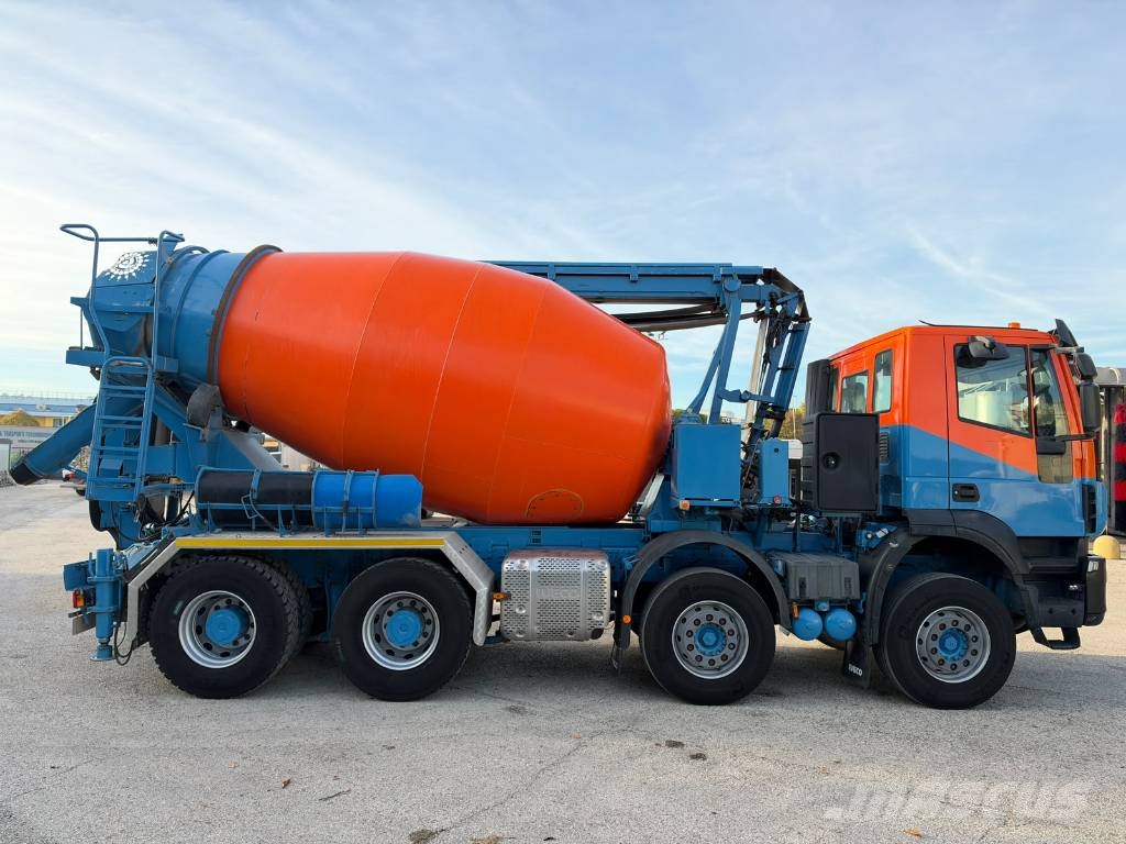 Iveco TRAKKER AD340T45 混凝土/砂漿拌合機