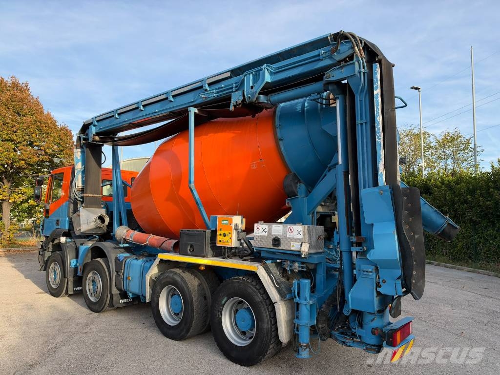 Iveco TRAKKER AD340T45 混凝土/砂漿拌合機