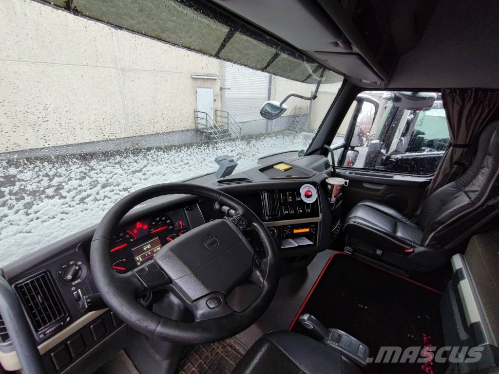 Volvo FM/FH-6X4R Puuautot