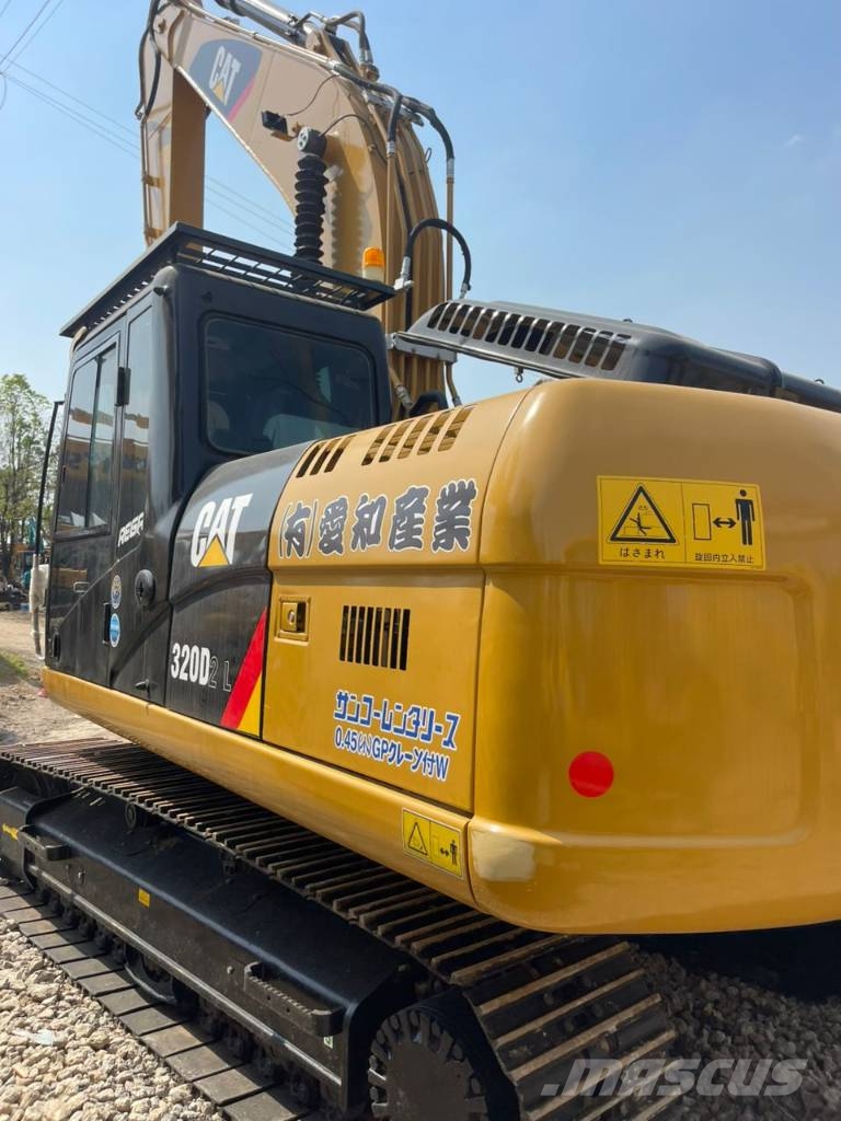 CAT 320d2l Верижен екскаватор