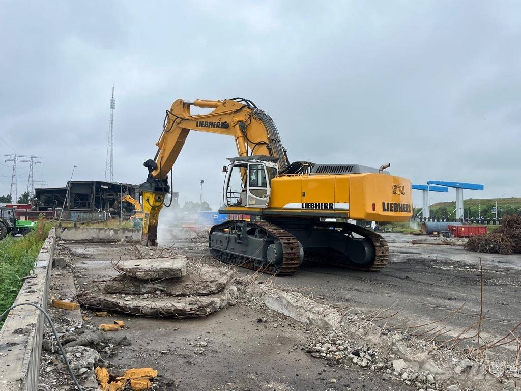Liebherr R 974 C SHD Rupsgraafmachines