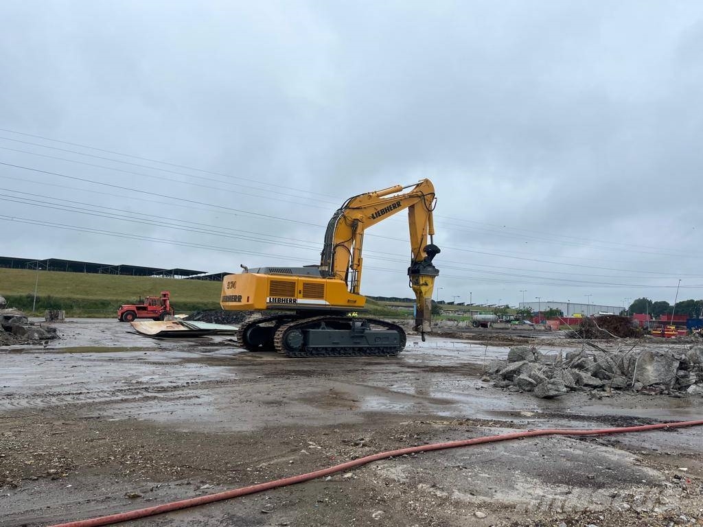 Liebherr R 974 C SHD Rupsgraafmachines