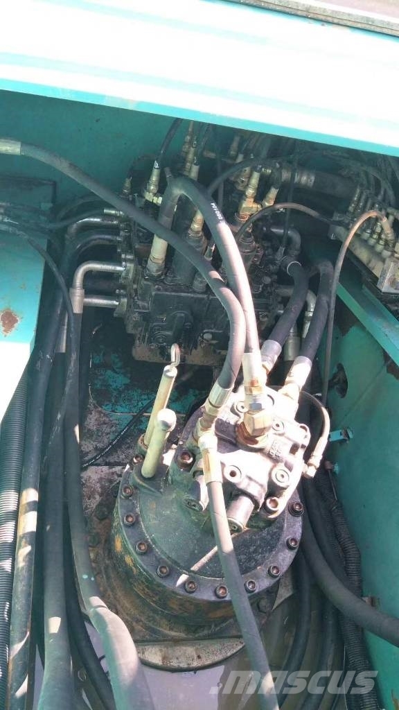 Kobelco SK 250-8 履带挖掘机