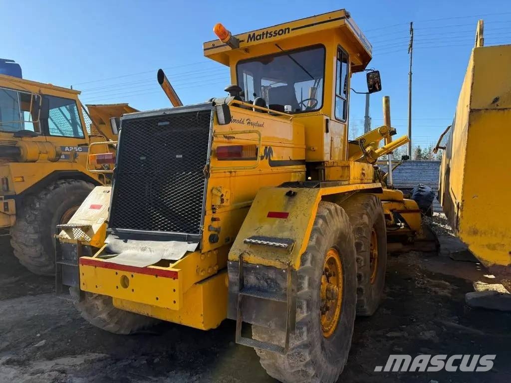 Mattsson 270 FOR PARTS معدات تمهيد الطرق