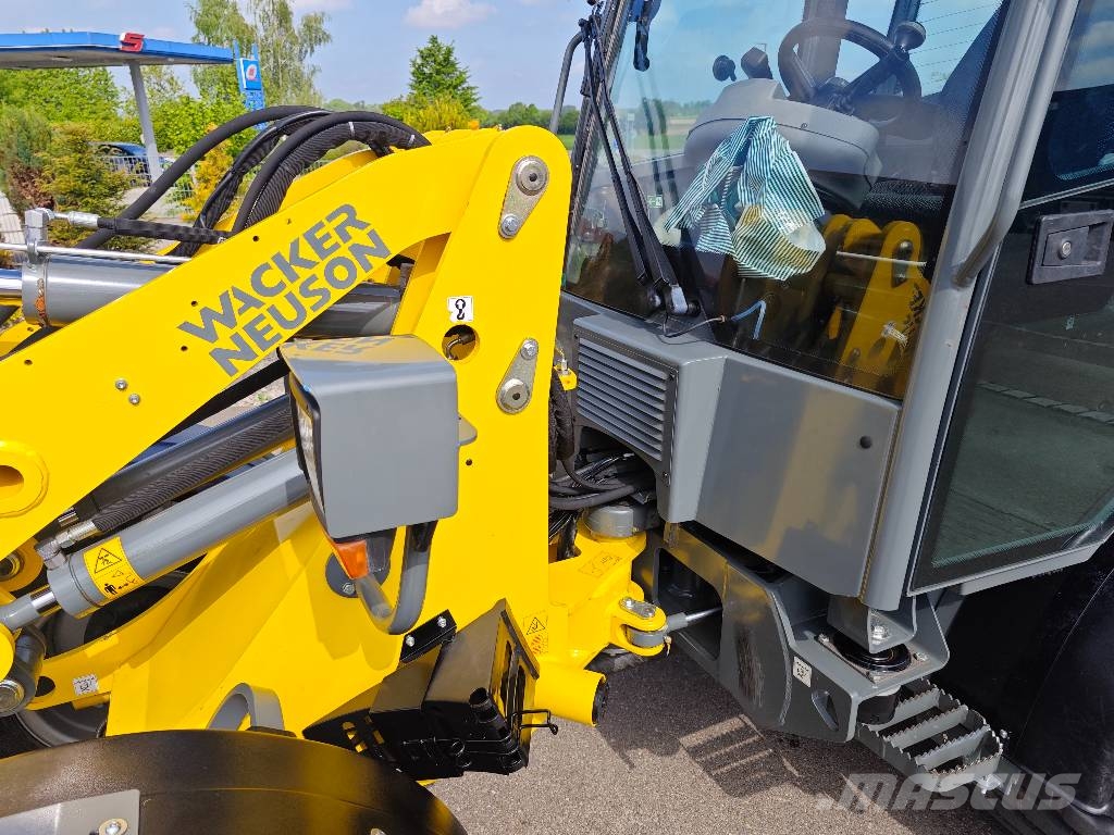 Wacker Neuson WL 38 لوادر بعجل