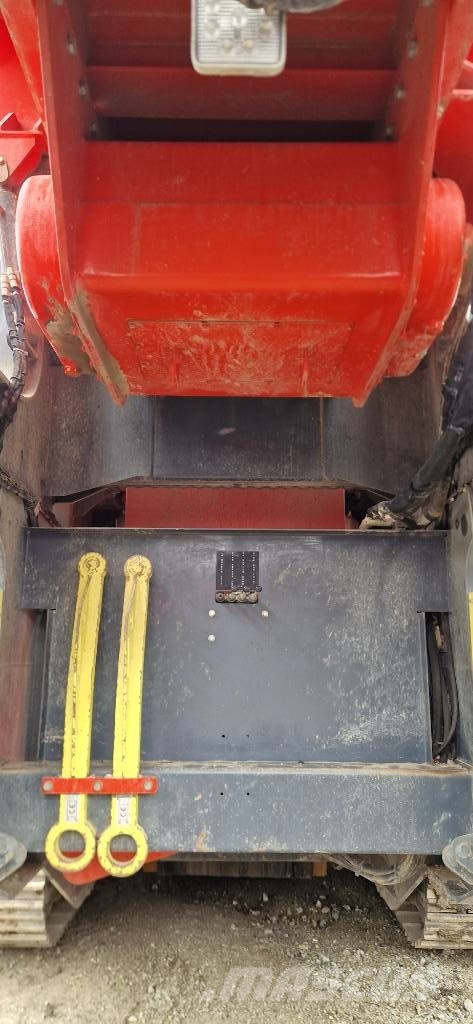 Sandvik QJ 241 Mobilni drobilniki