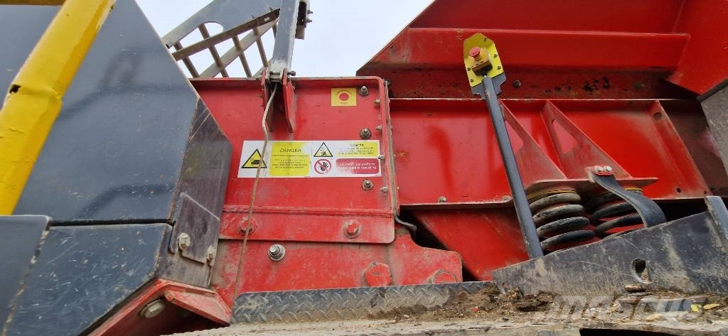 Sandvik QJ 241 Mobile Brecher