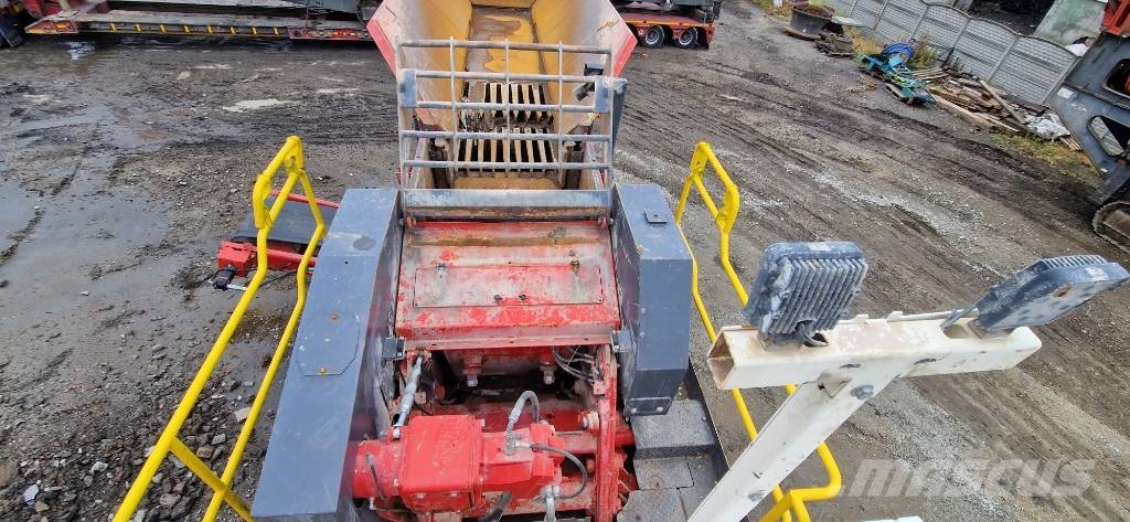 Sandvik QJ 241 Mobile Brecher