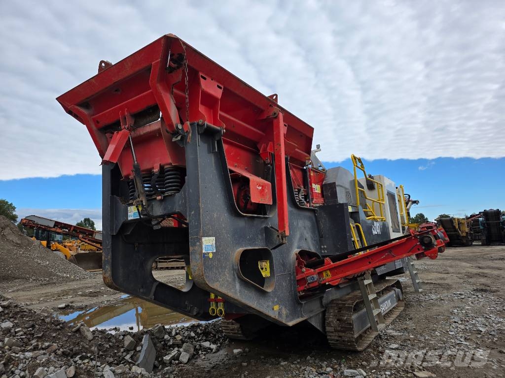 Sandvik QJ 241 Mobilni drobilniki