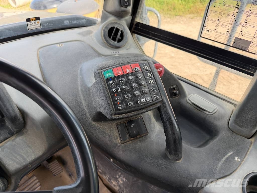 Bell B 40 D 9625 hrs!! 2 units available Dumpperit