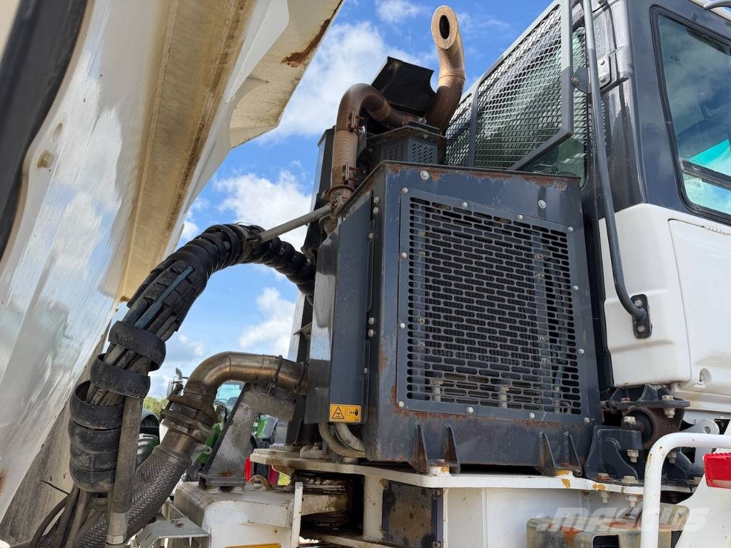 Bell B 40 D 9625 hrs!! 2 units available Dumpperit