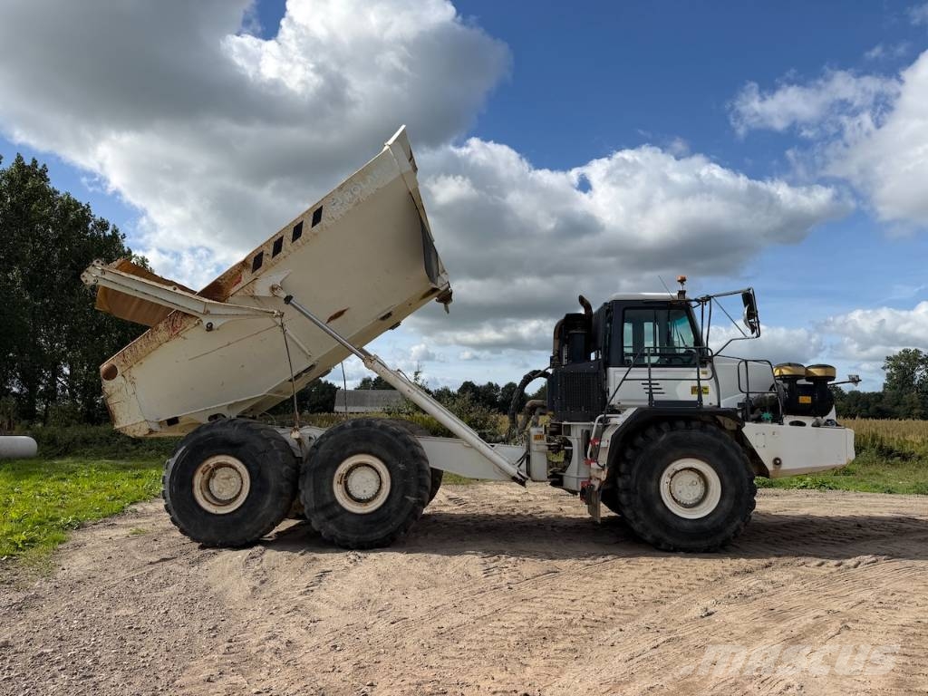 Bell B 40 D 9625 hrs!! 2 units available Dumpperit