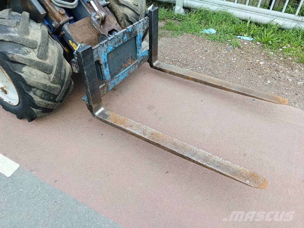 Multione 10.8DT minishovel 2140 kg loader lader Mini pale
