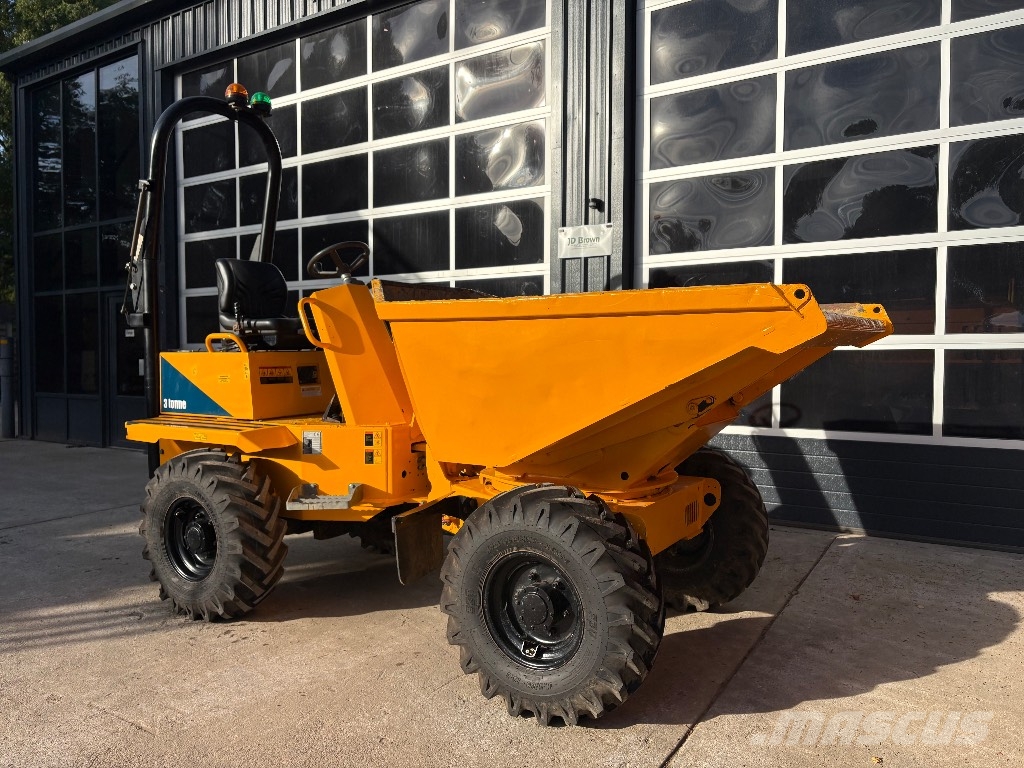 Thwaites 3 tonne Swivel Hydrostatic Dumpers εργοταξίου