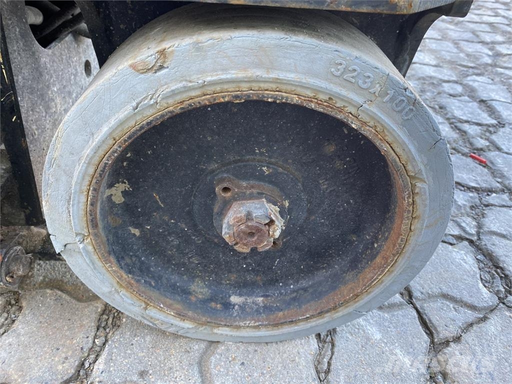 JLG 1932R Nožnicové zdvíhacie plošiny