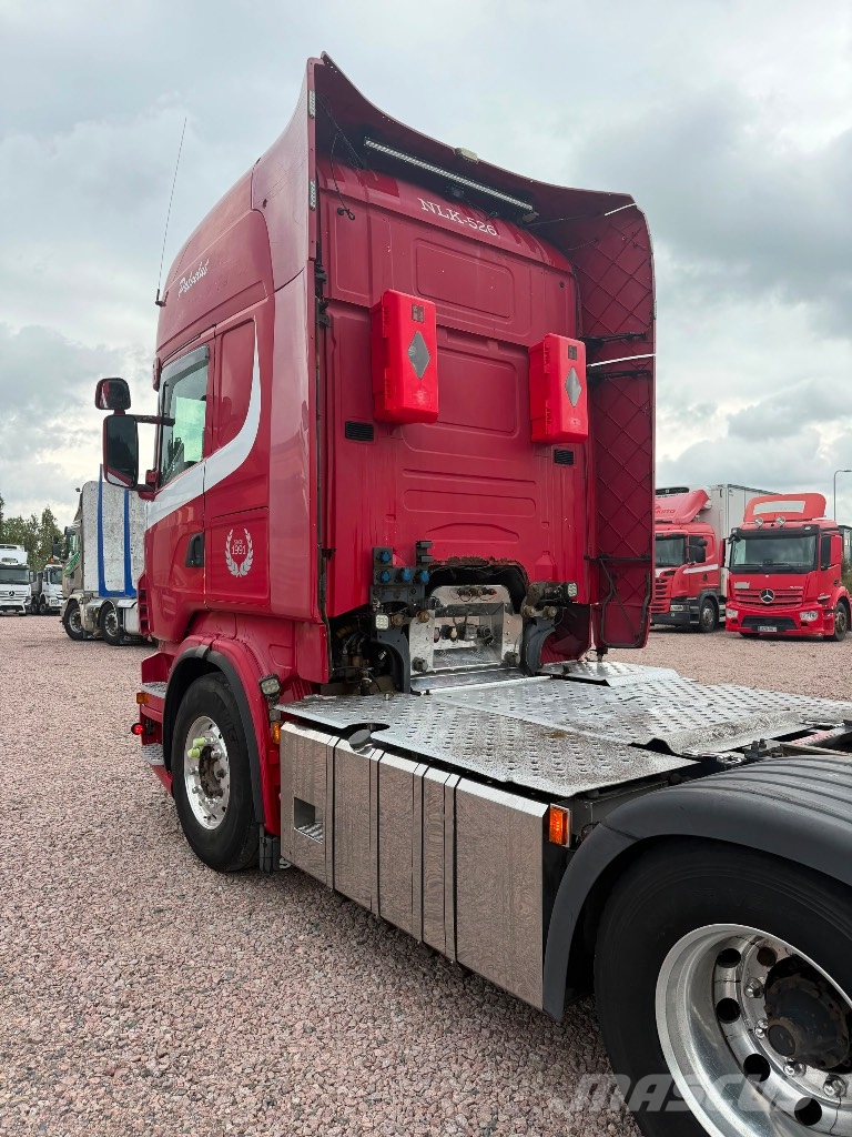Scania R560LA6x2NB Vilcēji