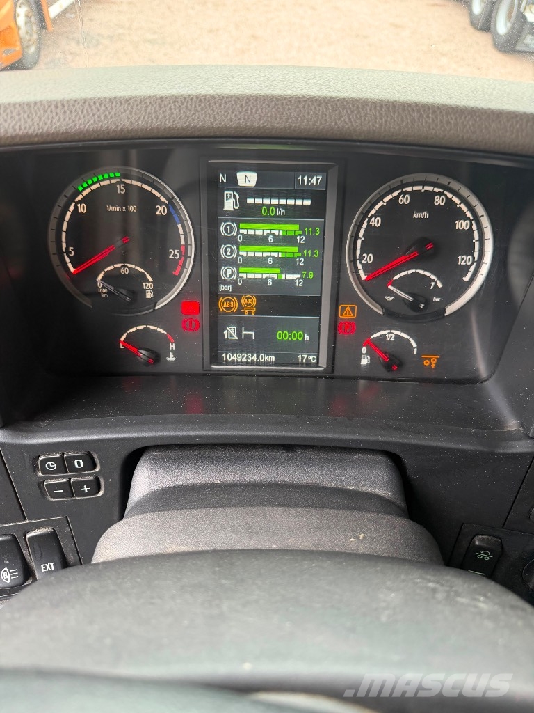 Scania R560LA6x2NB Vilcēji