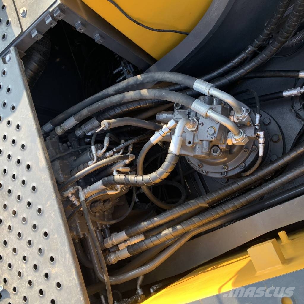 Volvo EC 200 Bagri goseničarji