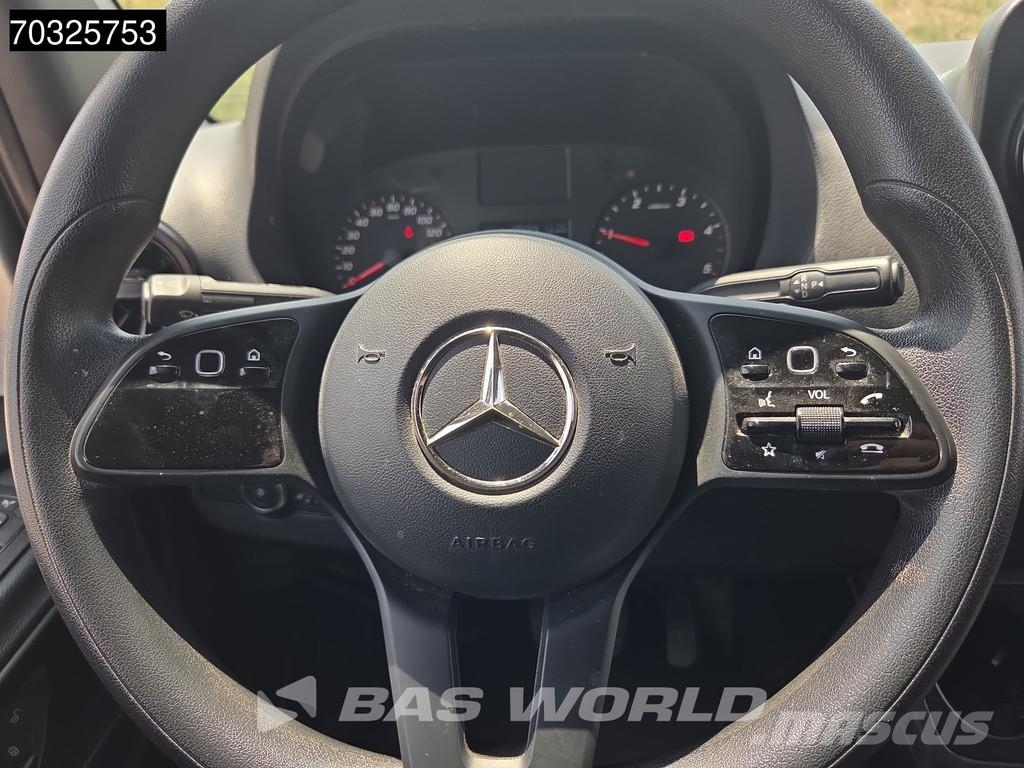 Mercedes-Benz Sprinter 215 CDI Automatik 150PS L2H2 Klima Kamera Furgonetas cerradas