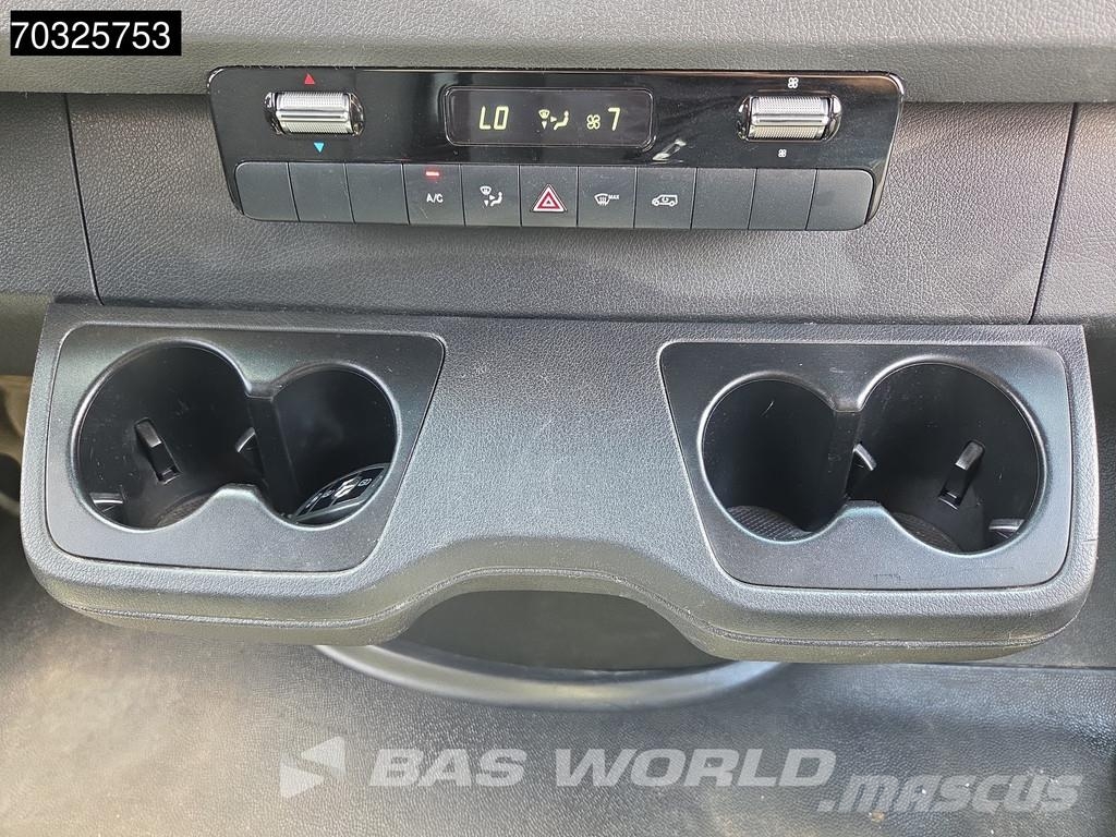 Mercedes-Benz Sprinter 215 CDI Automatik 150PS L2H2 Klima Kamera شاحنة مقفلة
