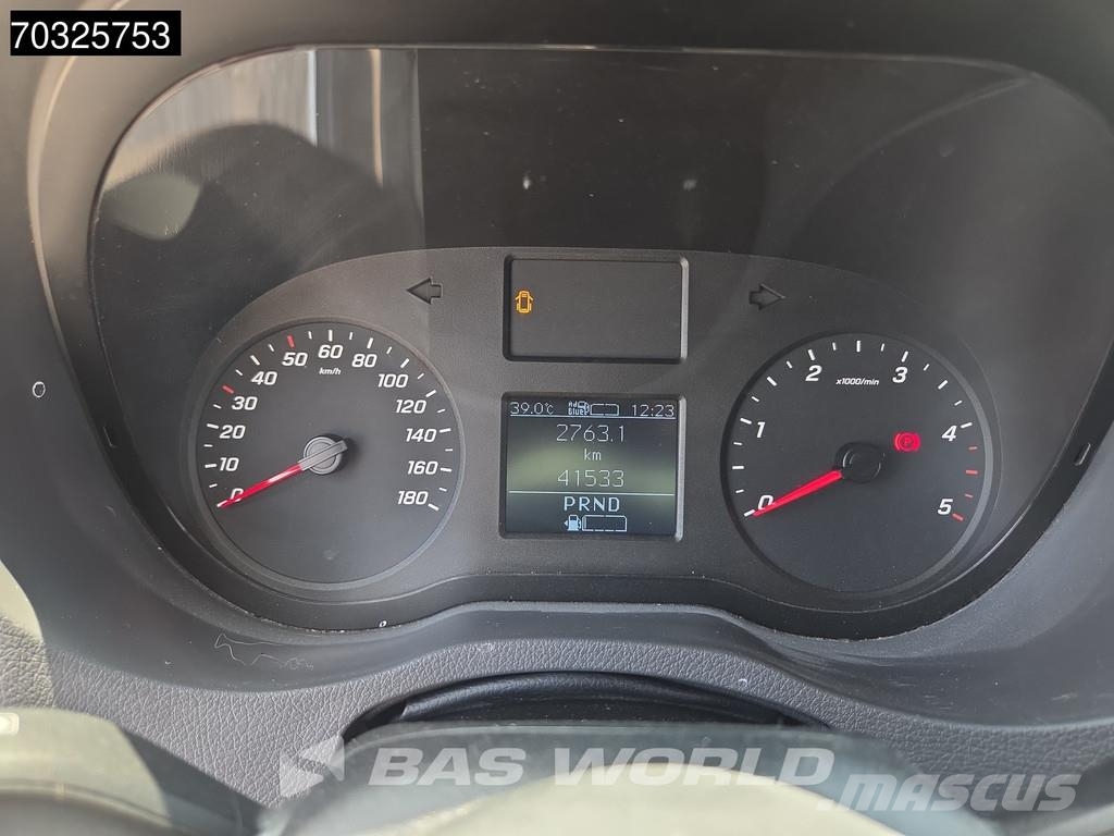 Mercedes-Benz Sprinter 215 CDI Automatik 150PS L2H2 Klima Kamera Furgonetas cerradas