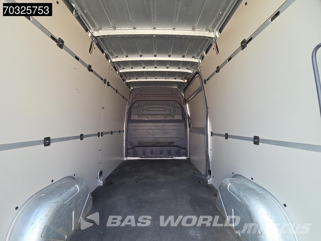 Mercedes-Benz Sprinter 215 CDI Automatik 150PS L2H2 Klima Kamera Furgonetas cerradas