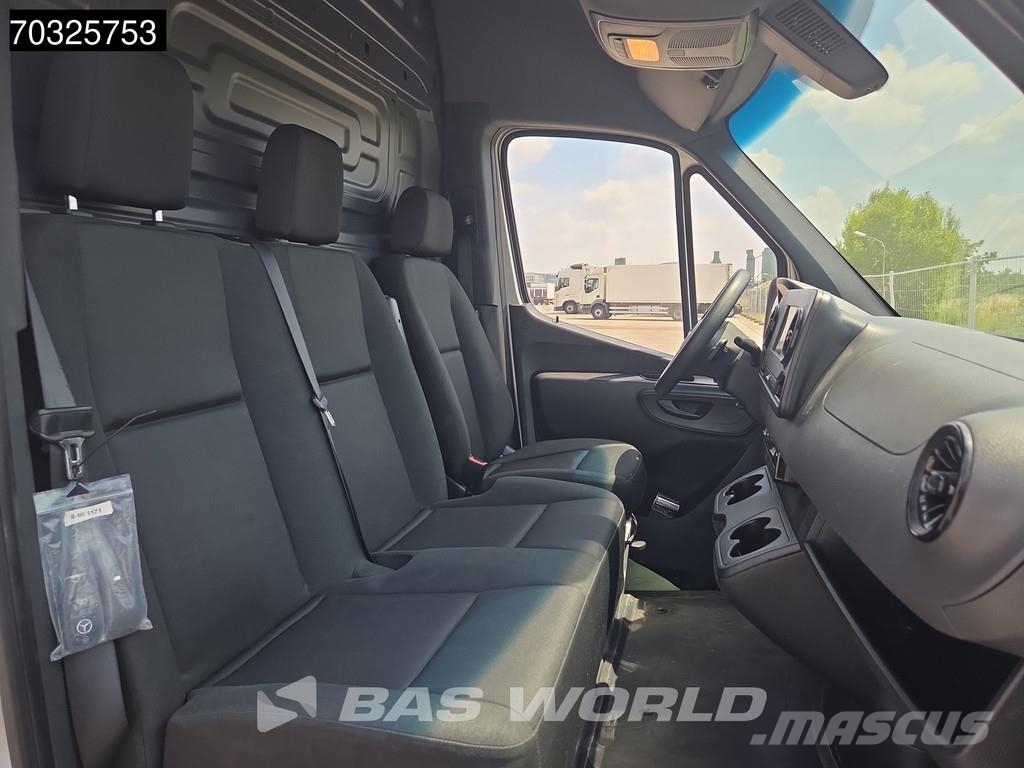Mercedes-Benz Sprinter 215 CDI Automatik 150PS L2H2 Klima Kamera Furgonetas cerradas