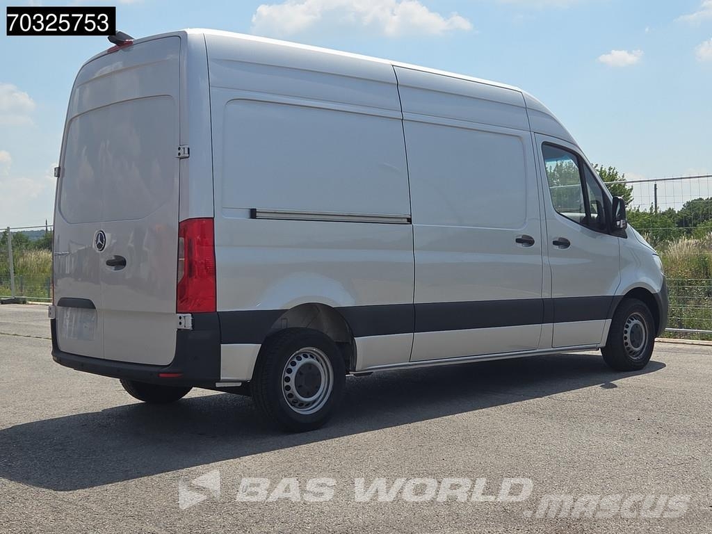 Mercedes-Benz Sprinter 215 CDI Automatik 150PS L2H2 Klima Kamera Furgonetas cerradas
