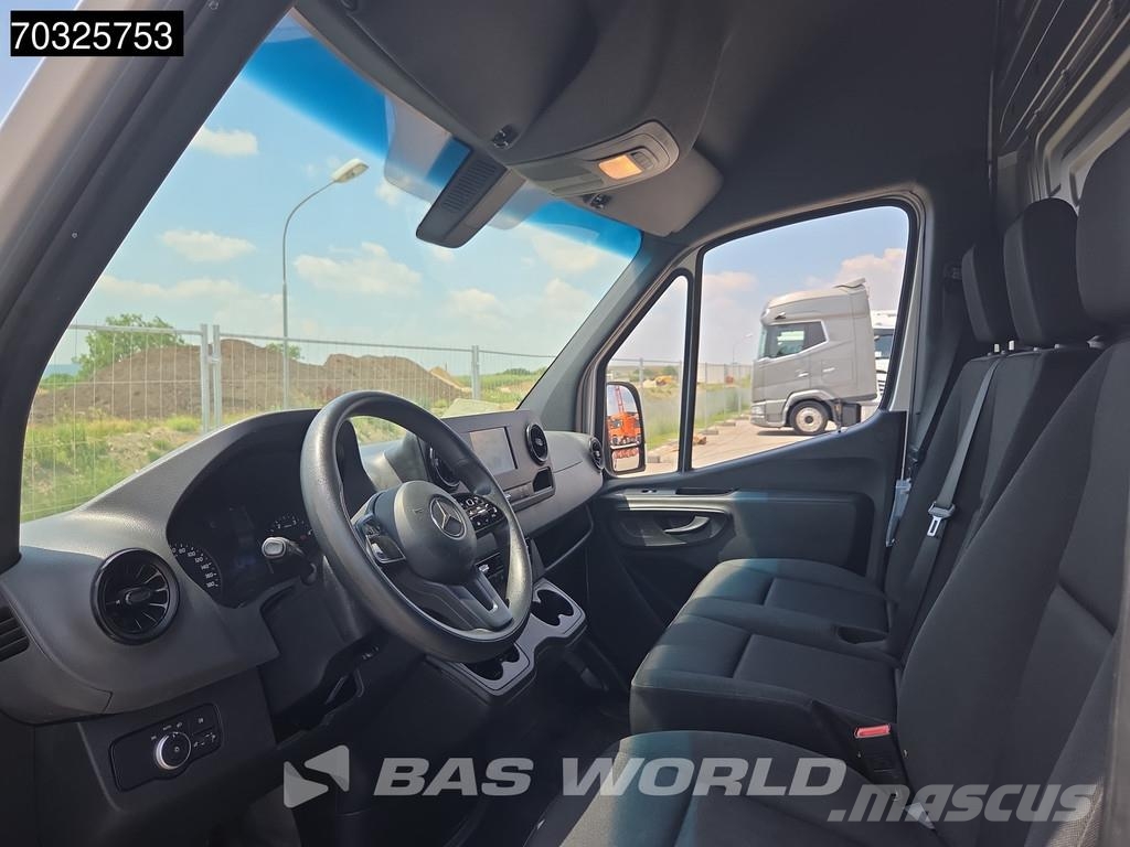 Mercedes-Benz Sprinter 215 CDI Automatik 150PS L2H2 Klima Kamera شاحنة مقفلة