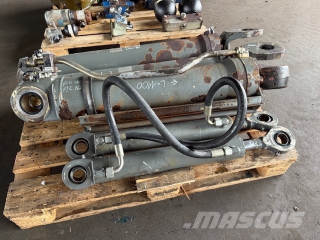 Liebherr L 550 XPower SIŁOWNIK HYDRAULICZNY KOMPLET Hydraulik
