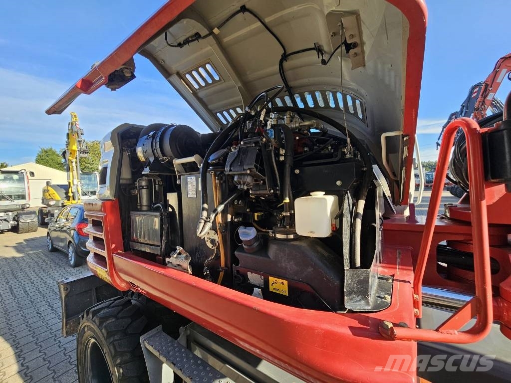 Takeuchi TB 295 W -Tiltrotator Steelwrist X12 Колесни екскаватори