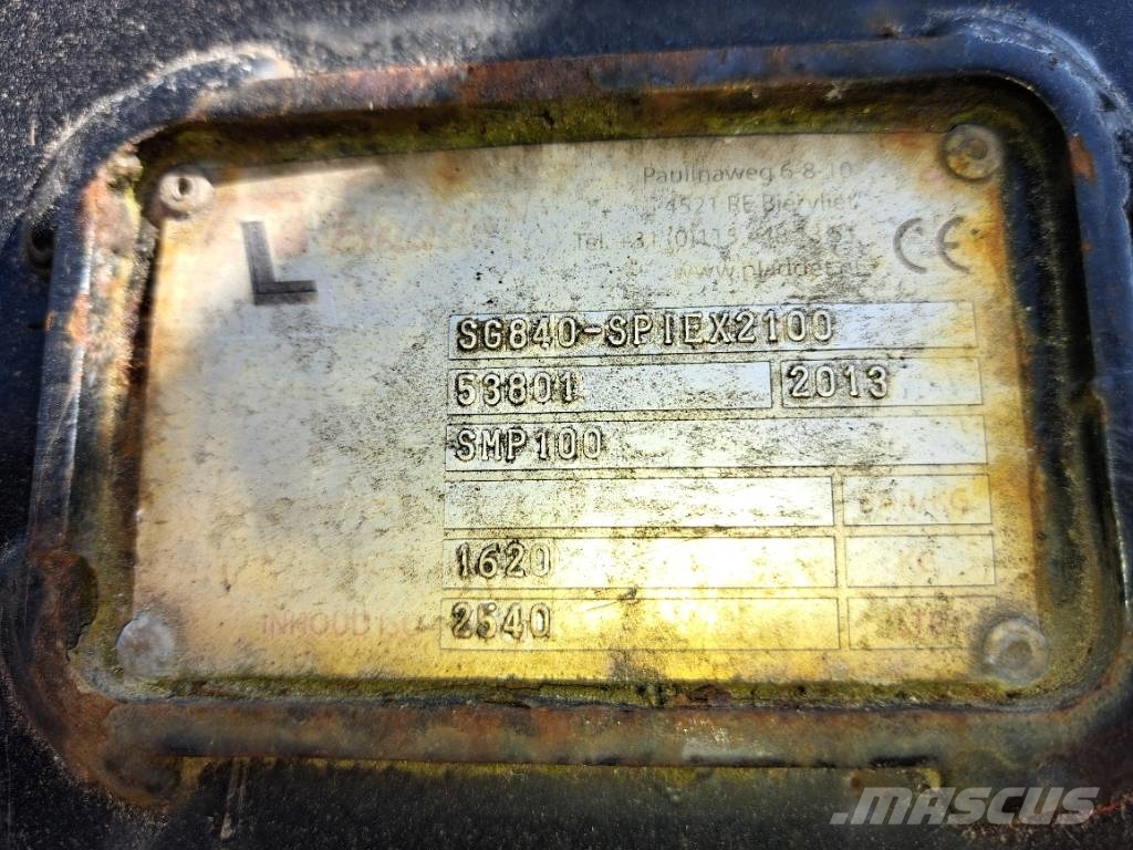 Pladdet Bucket SG840NX2100, Quickcoupler SMP100 Skuffer