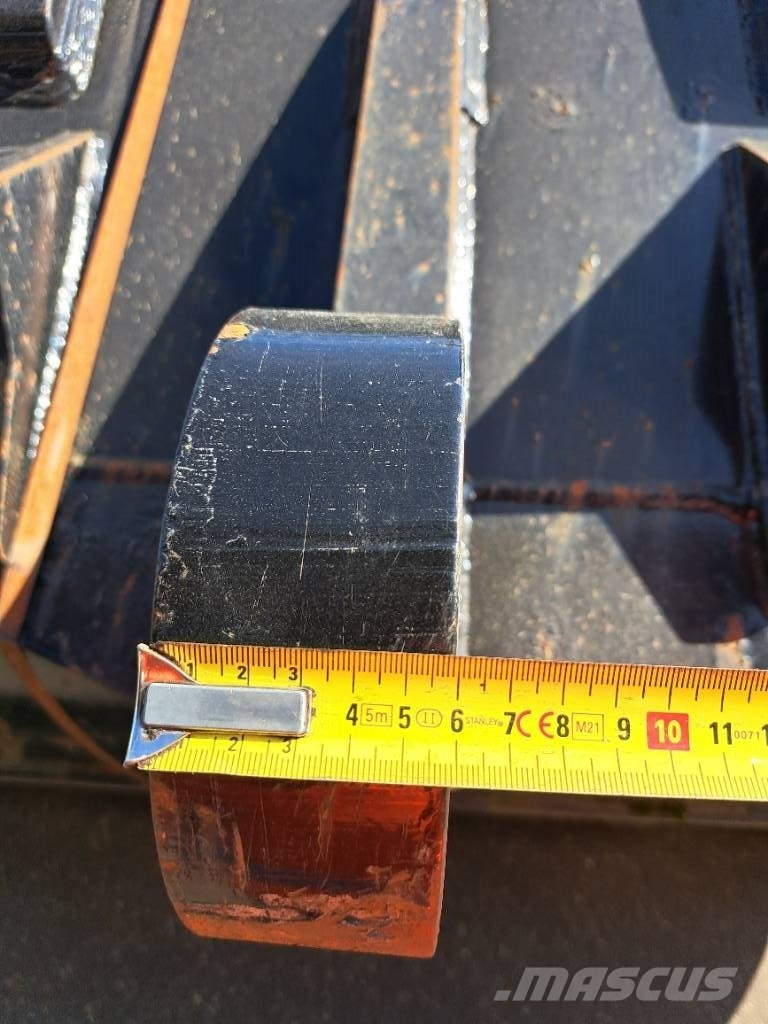 Pladdet Bucket SG840NX2100, Quickcoupler SMP100 Skuffer