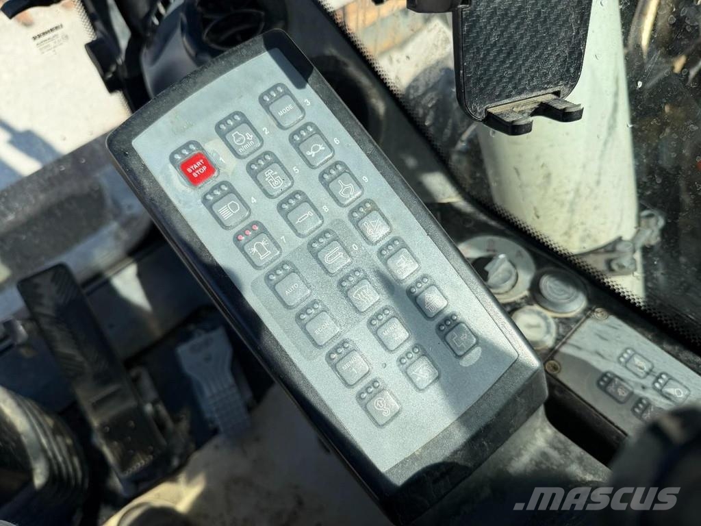 Liebherr A914 Compact Outriggers // Quick Coupler // 5x att Wheeled excavators
