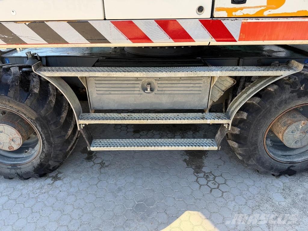 Liebherr A914 Compact Outriggers // Quick Coupler // 5x att Εκσκαφείς με τροχούς - λάστιχα