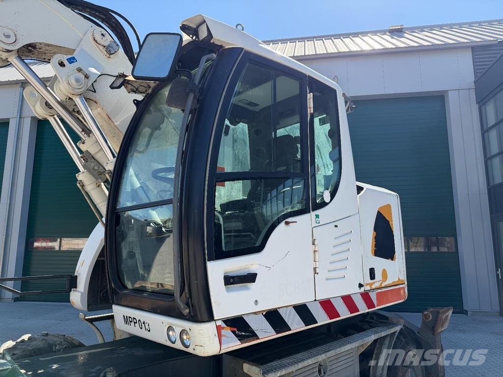 Liebherr A914 Compact Outriggers // Quick Coupler // 5x att Wheeled excavators