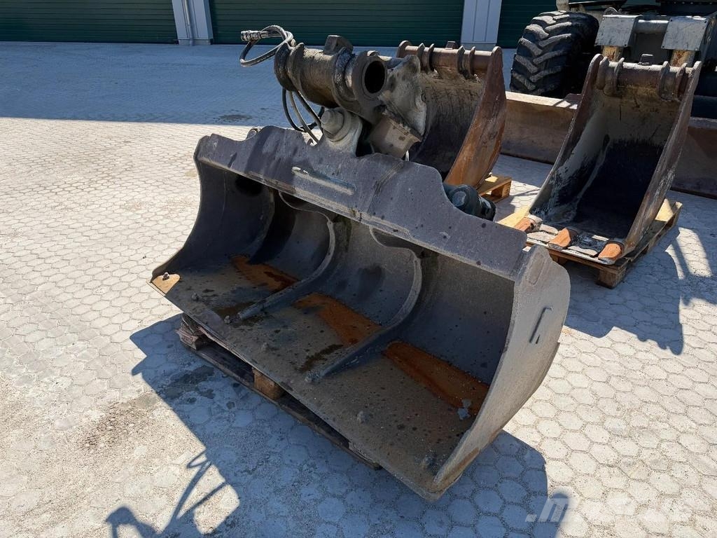 Liebherr A914 Compact Outriggers // Quick Coupler // 5x att Εκσκαφείς με τροχούς - λάστιχα