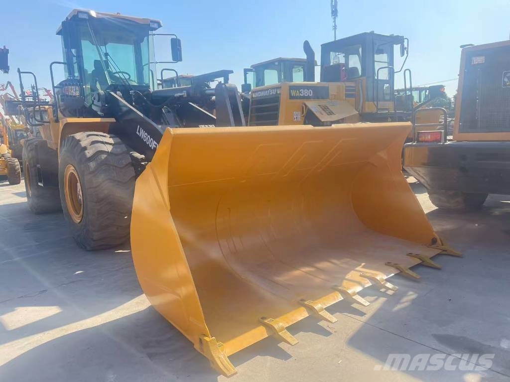 XCMG LW 600 FV Колесни товарачи