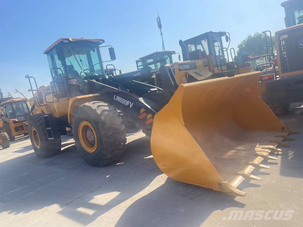 XCMG LW 600 FV Колесни товарачи