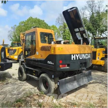 Hyundai R150W Wheeled excavators