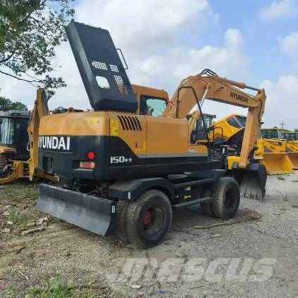 Hyundai R150W Wheeled excavators