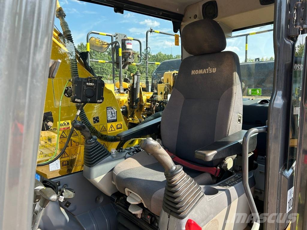Komatsu PC 210 LC-11 SLF - 15m Long Reach Escavatori a lunga portata