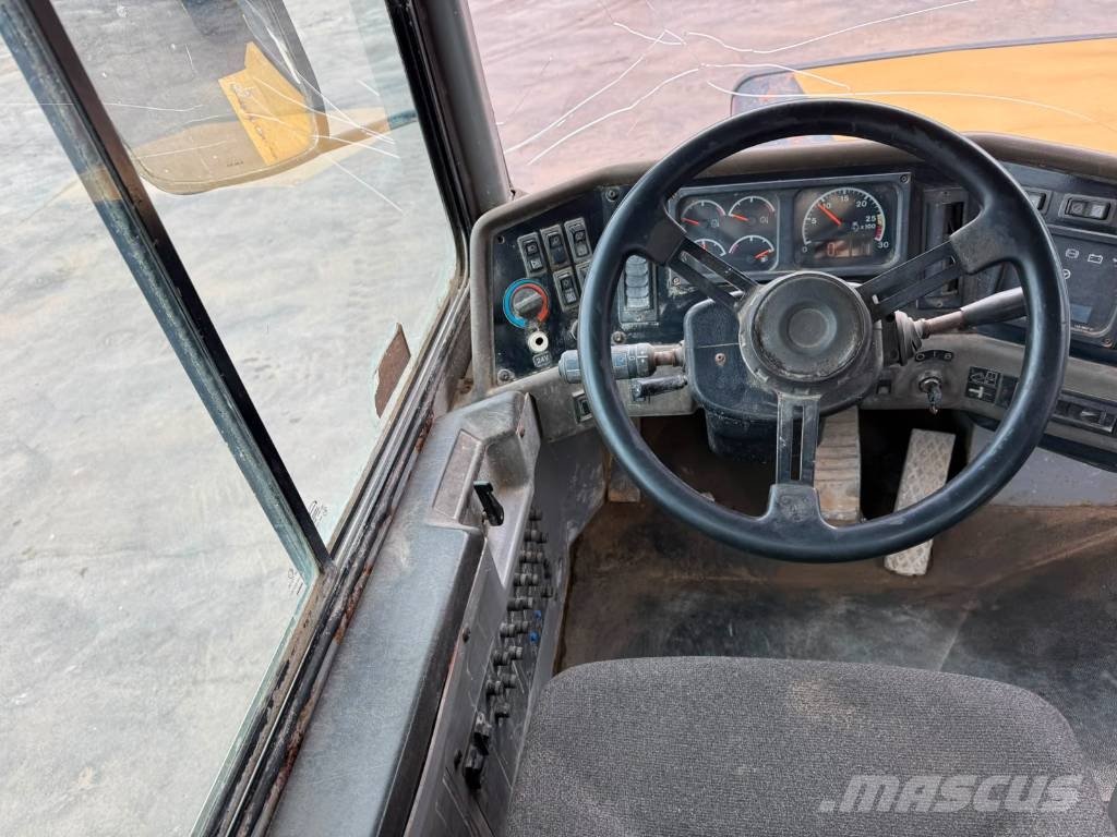 CAT D 250 E II //BJ. 1999/12000H/6x6/ TOP Zustand Articulated Dump Trucks (ADTs)