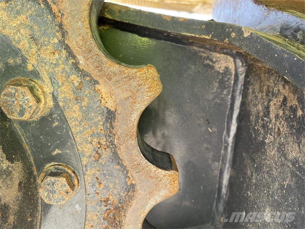 Komatsu PC80MR-5EO حفارات بعجل
