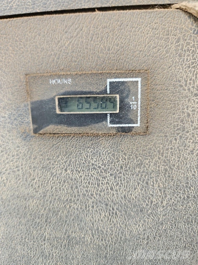 Hyundai HX 140 L Bageri guseničari