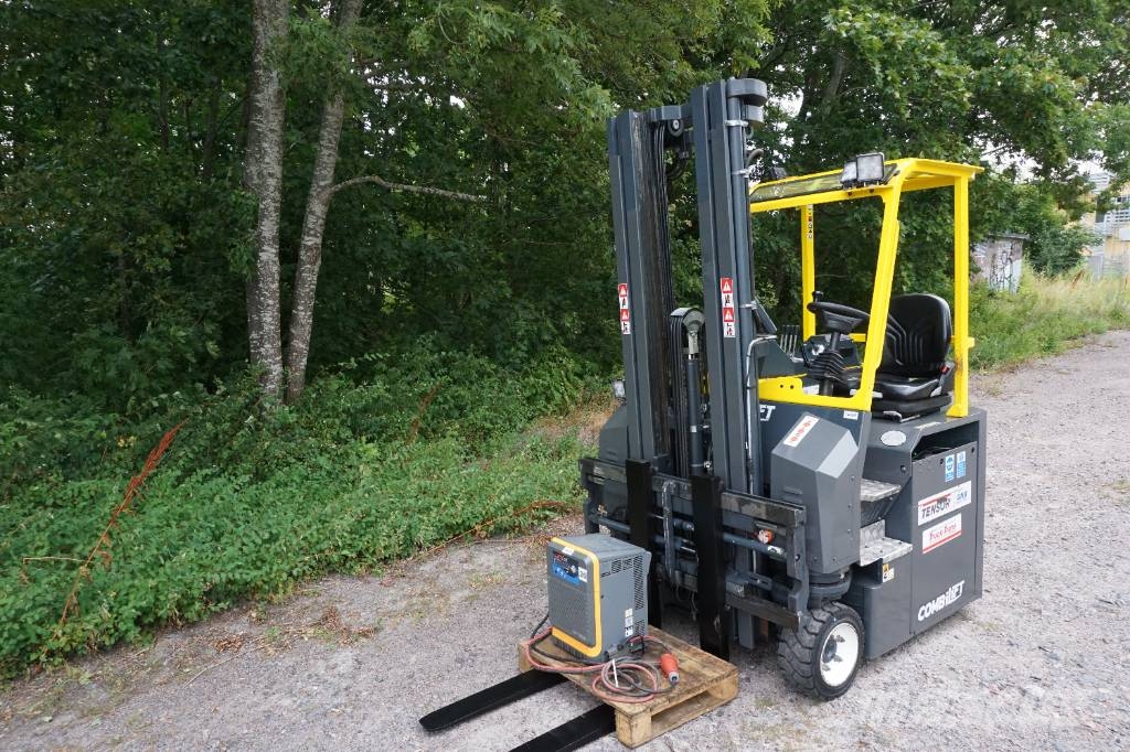 Combilift CBE3000 4방향 리치트럭