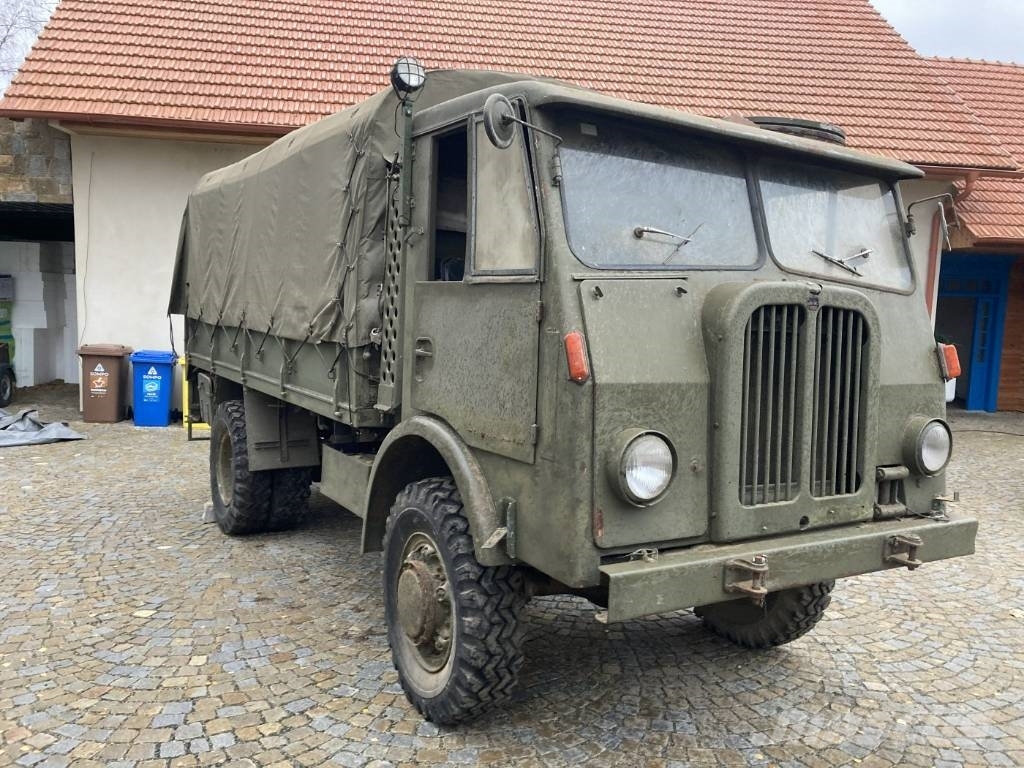 Saurer BERNA - 4CM/4UM Zaplachtované vozy