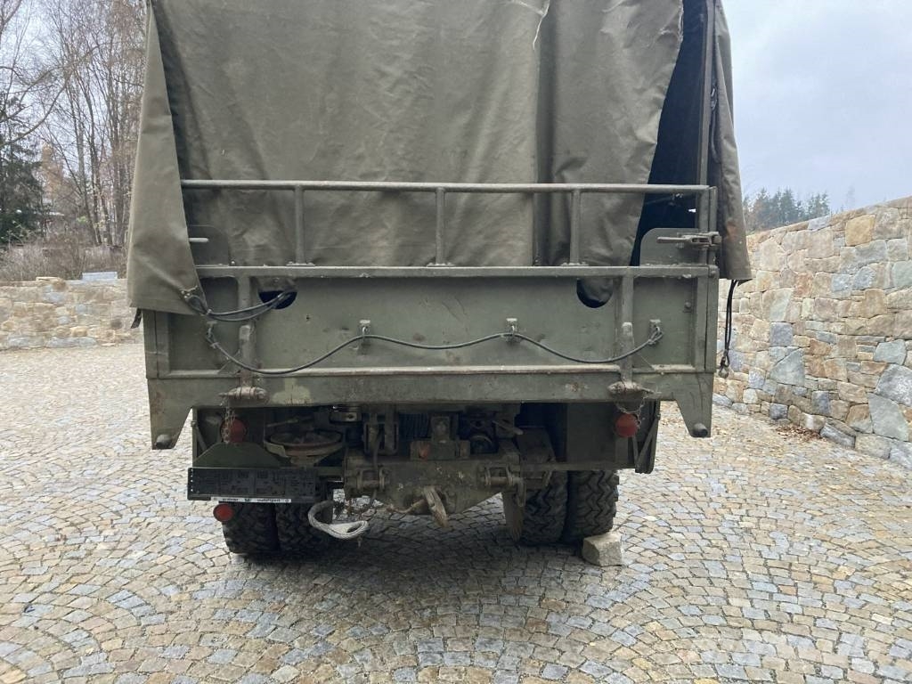 Saurer BERNA - 4CM/4UM Zaplachtované vozy