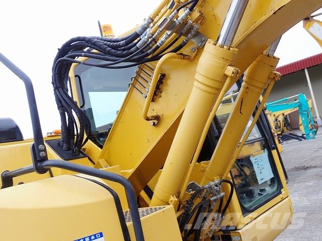 Komatsu PC128US-11 履带挖掘机